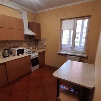 Сдается 1-комнатная квартира, 44 м²