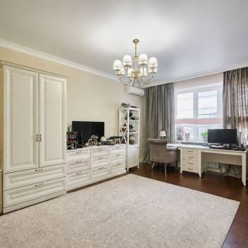 Продается Многокомнатная квартира, 128 м²