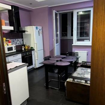 Сдается 1-комнатная квартира, 50 м²