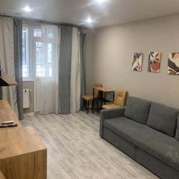 Сдается Многокомнатная квартира, 68 м²