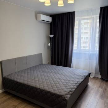 Сдается 1-комнатная квартира, 37 м²