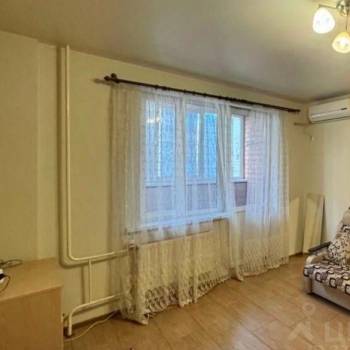 Сдается 1-комнатная квартира, 40 м²
