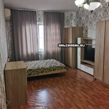 Сдается 1-комнатная квартира, 51 м²