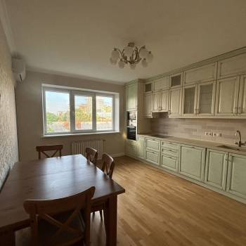 Продается 3-х комнатная квартира, 102 м²