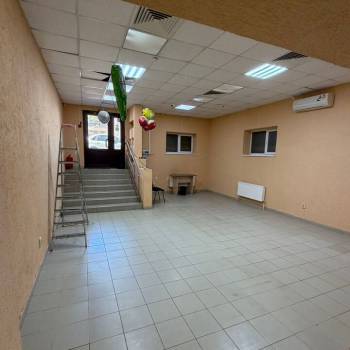 Сдается Нежилое помещение, 102 м²