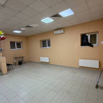 Сдается Нежилое помещение, 102 м²