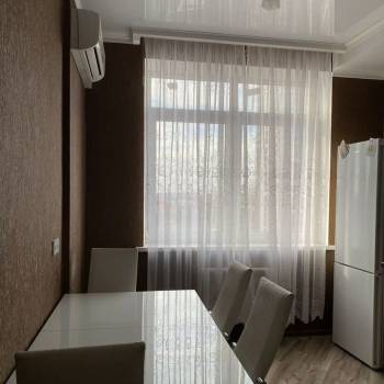 Сдается 1-комнатная квартира, 43 м²