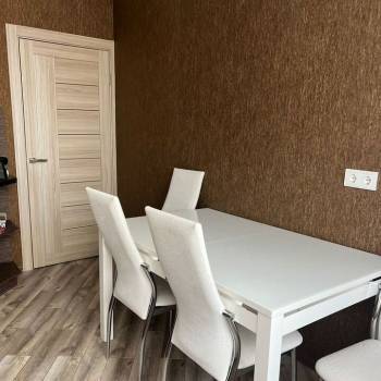 Сдается 1-комнатная квартира, 43 м²