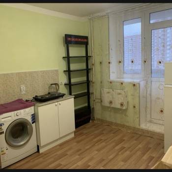 Сдается 2-х комнатная квартира, 64 м²