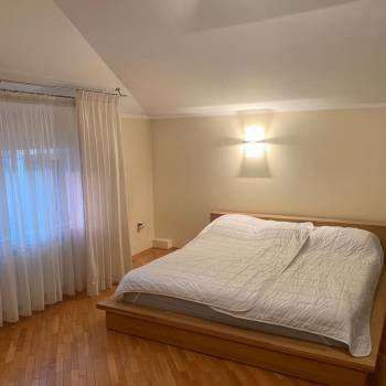 Сдается 2-х комнатная квартира, 102 м²