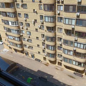 Продается 1-комнатная квартира, 43 м²
