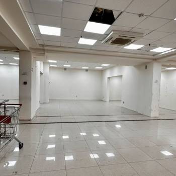 Сдается Нежилое помещение, 195 м²