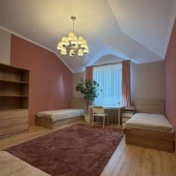 Продается Дом, 196 м²