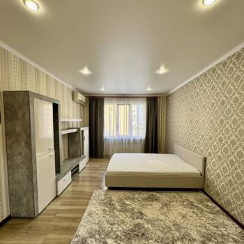 Сдается 1-комнатная квартира, 47,5 м²