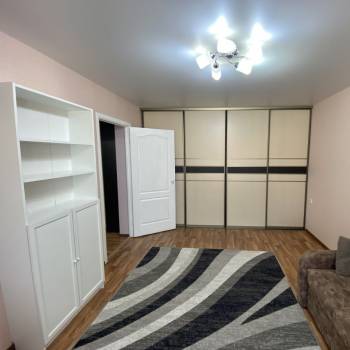 Сдается 2-х комнатная квартира, 64 м²