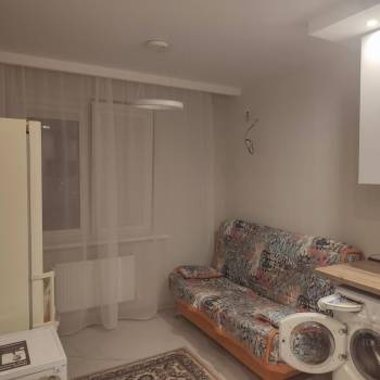 Сдается 1-комнатная квартира, 39 м²