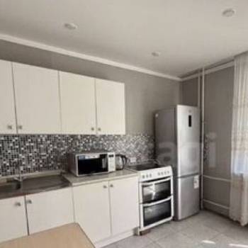 Сдается 1-комнатная квартира, 39 м²