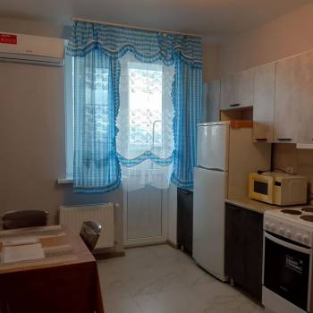 Сдается 1-комнатная квартира, 34 м²