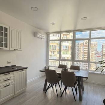Продается 1-комнатная квартира, 45,7 м²