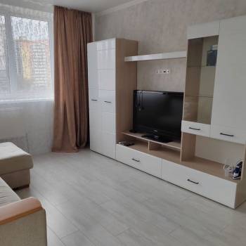 Сдается 1-комнатная квартира, 43 м²