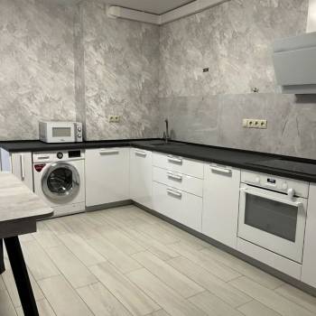 Сдается 1-комнатная квартира, 43 м²