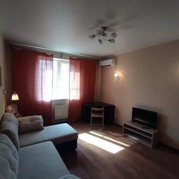 Сдается 1-комнатная квартира, 37 м²
