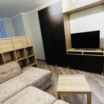 Сдается 1-комнатная квартира, 43,3 м²