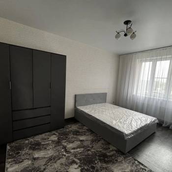 Сдается 1-комнатная квартира, 38 м²