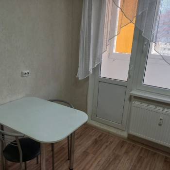 Сдается 1-комнатная квартира, 44 м²