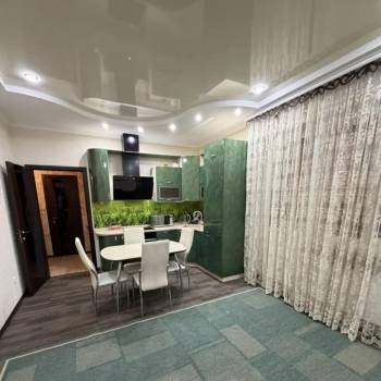 Сдается 1-комнатная квартира, 50 м²