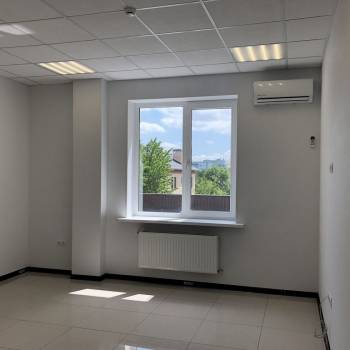 Сдается Нежилое помещение, 150 м²