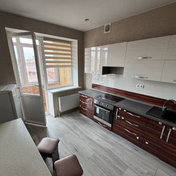 Продается 1-комнатная квартира, 32 м²
