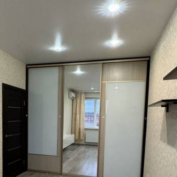 Продается 1-комнатная квартира, 32 м²