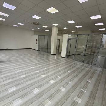 Сдается Нежилое помещение, 136 м²