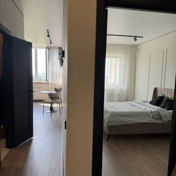 Продается 1-комнатная квартира, 41 м²
