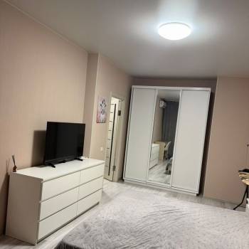 Сдается 1-комнатная квартира, 45 м²