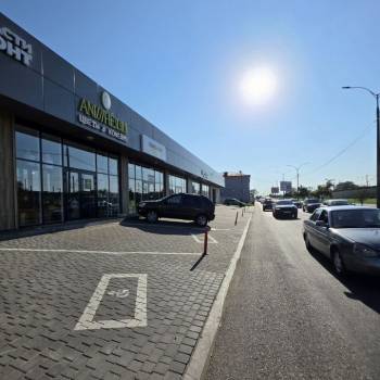 Сдается Торговое помещение, 75 м²