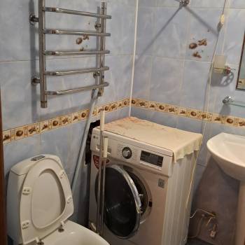 Сдается Многокомнатная квартира, 60 м²
