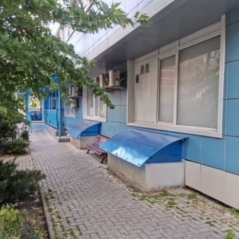 Продается Нежилое помещение, 587 м²