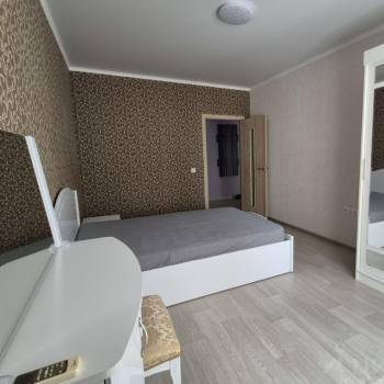 Сдается Многокомнатная квартира, 85 м²