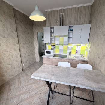 Сдается 1-комнатная квартира, 42 м²