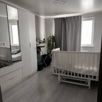 Продается 1-комнатная квартира, 66,6 м²