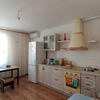 Сдается 2-х комнатная квартира, 67 м²