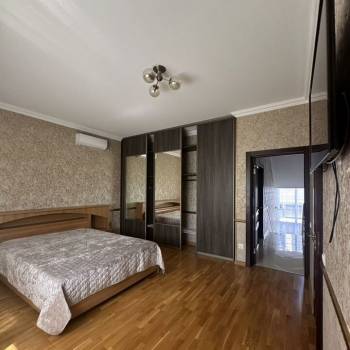 Сдается Дом, 300 м²