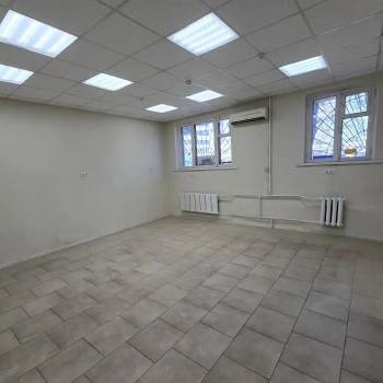 Сдается Нежилое помещение, 100 м²