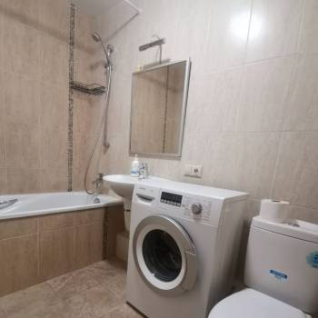 Сдается 1-комнатная квартира, 46 м²
