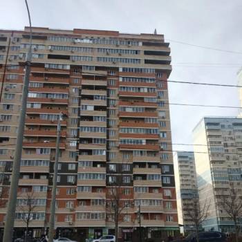 Продается 1-комнатная квартира, 42,2 м²