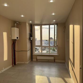 Продается 1-комнатная квартира, 55,1 м²