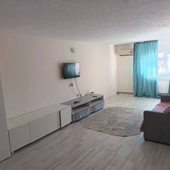 Сдается 2-х комнатная квартира, 65 м²