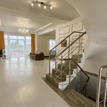Сдается Дом, 200 м²